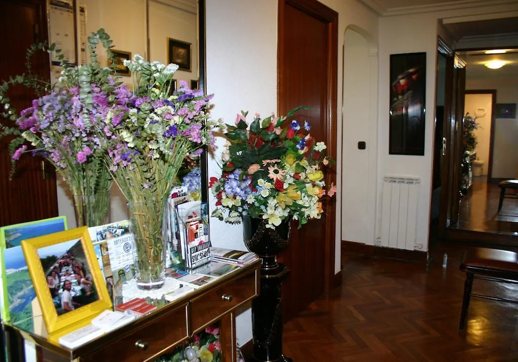 Pension Ira San Sebastian Guest house